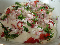 Yoğurtlu Kırmızıbiber Salatası
