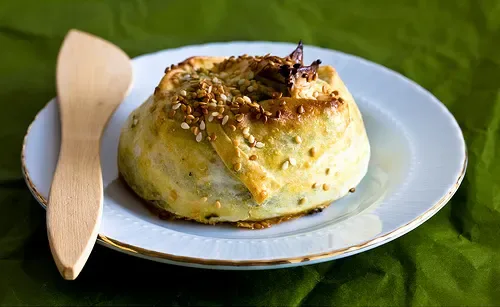 Ispanaklı Gül Böreği