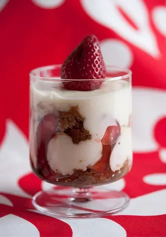 Çilekli Tiramisu