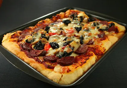 Mayasız Hamurdan Pizza